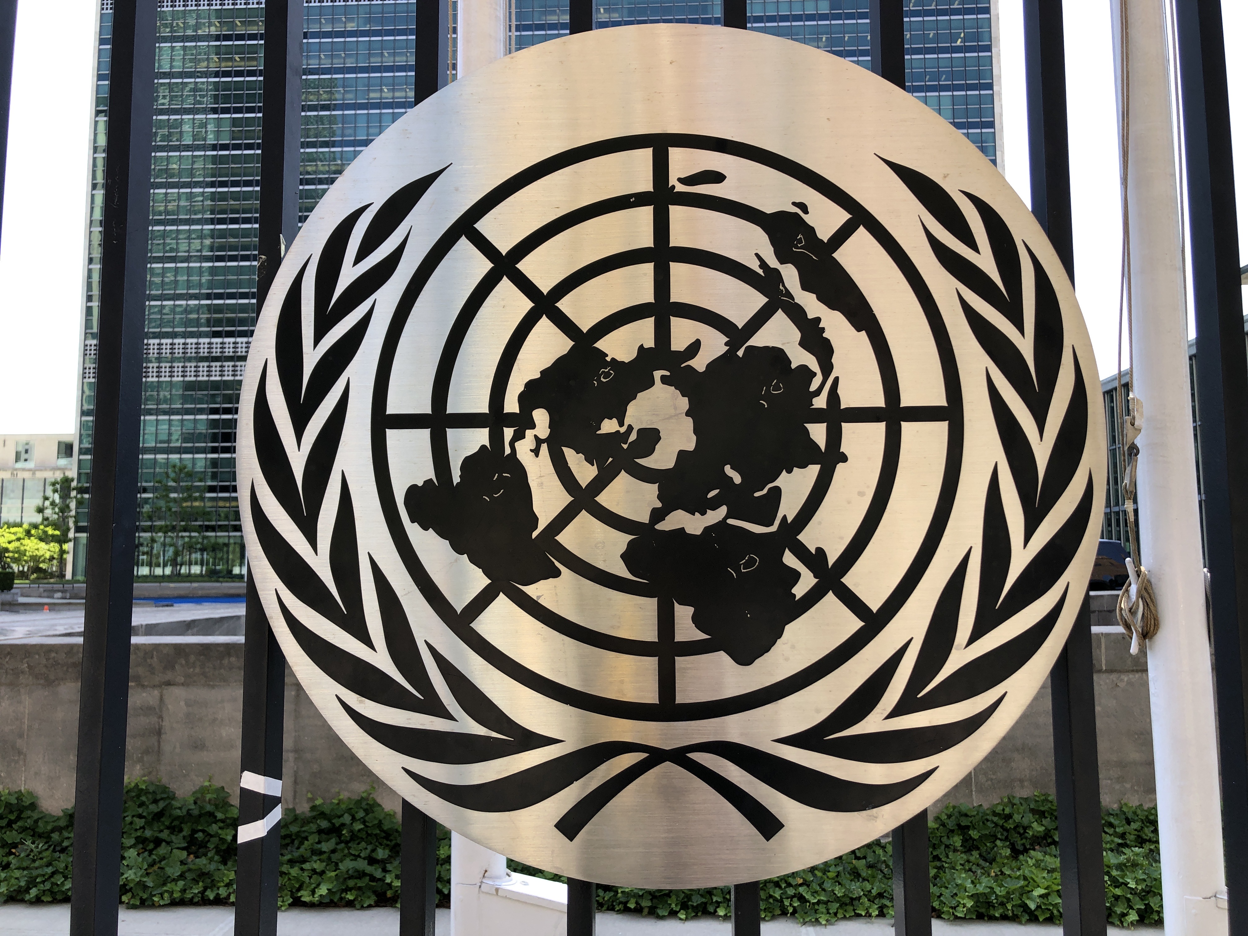 UN